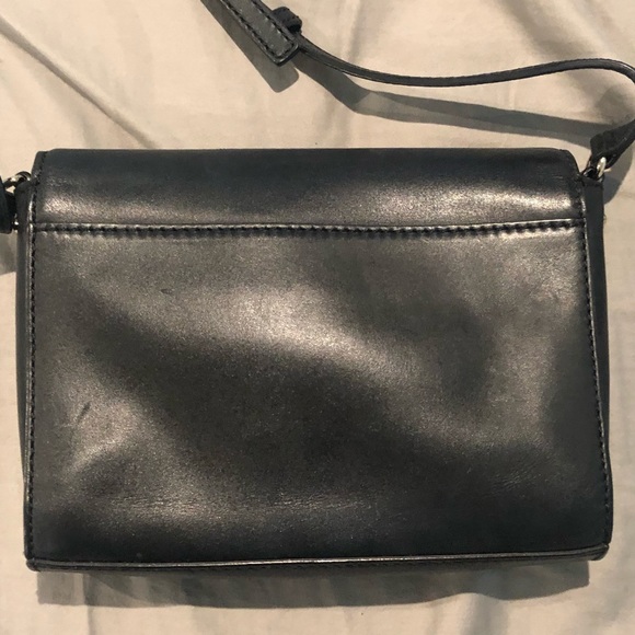 Kate spade crossbody purse with bow - Picture 3 of 8